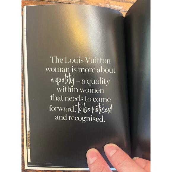 Megan Hess: The Bag (The Ultimate Fashion Wardrobe) - Picture 3 of 4